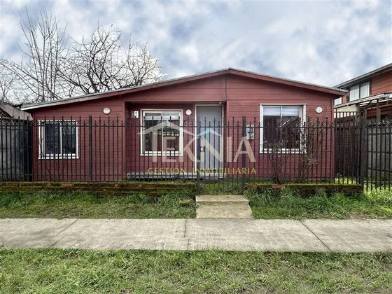 Se Vende Casa 4 Dormit. Amplio Patio Cercana A Ufro Temuco