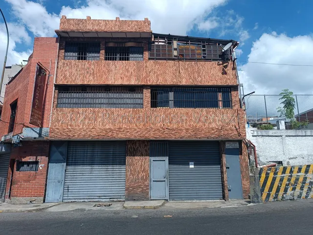 En Venta Local A Pie De Calle Quinta Crespomfl2411864