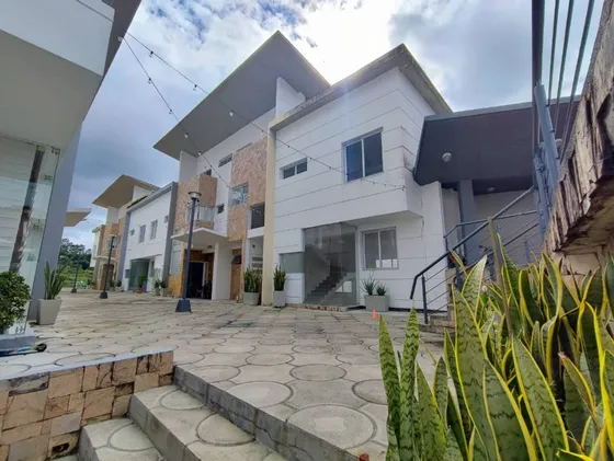 Xv, De Oportunidad: E N V E N T A Casa En Pueblo Nuevo, Urb La Lugareña.