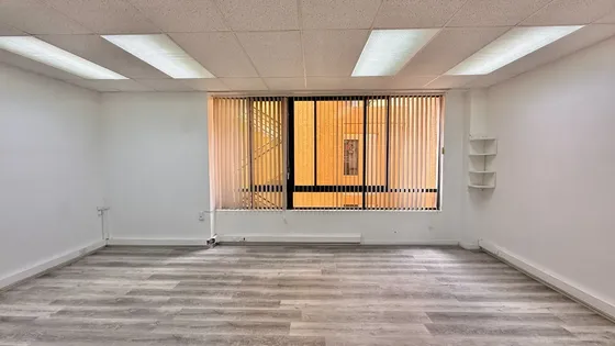 Oficina 50 M2 Edificio Tarapacá | 1 Privado Y 2 Baños