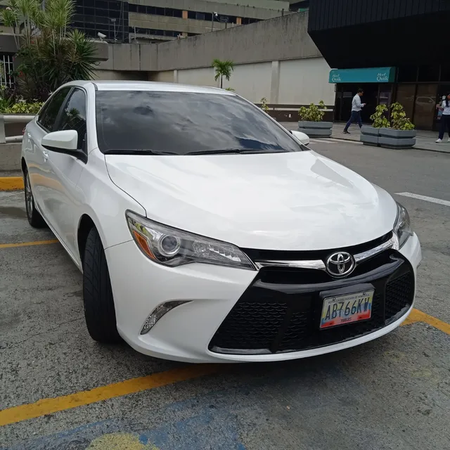 Toyota Camry Se-automático