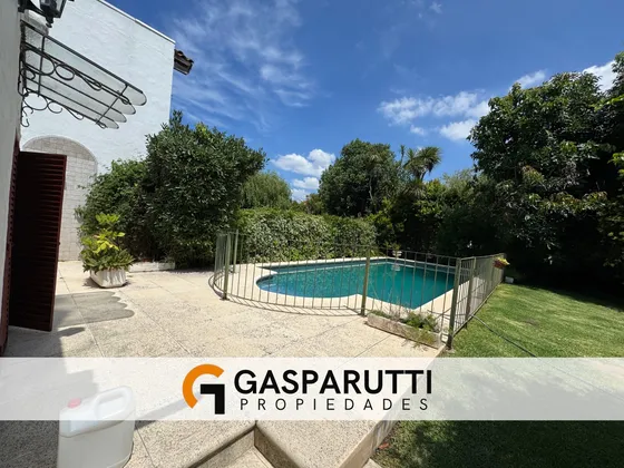 Casa En Venta En Aranjuez Country Club Con Pileta