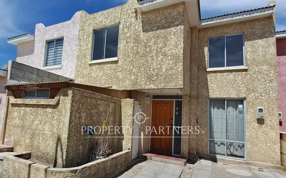 Venta Casa 2 Pisos, Condominio El Abra