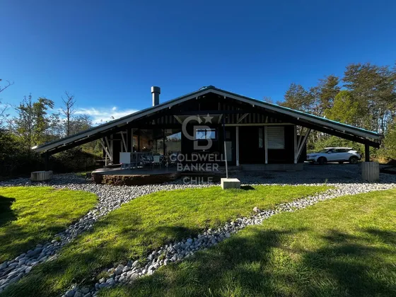 Moderna Casa En Prestigioso Condominio
