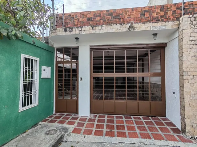 Sky Group Platinum Vende Casa En Urb La Fontana, La Morita I, Estado Aragua Plc-1176