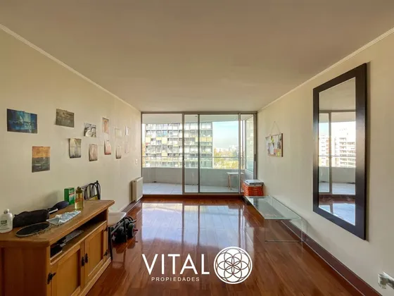 Departamento En Venta De 2 Dorm. 2 Baños En Lo Barnechea