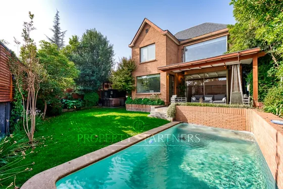 Estupenda Casa En Condominio Con Excelentes Acceso...
