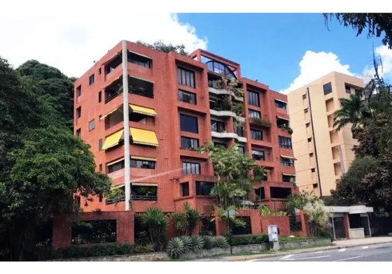 Vendo Apto 190m2 3h/3b/3p Colinas Valle Arriba 1159