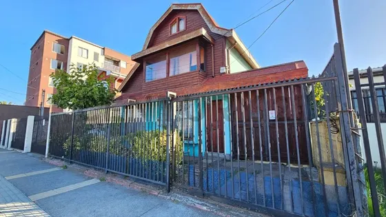 Se Vende Casa 4d + Mansarda, Av Colon, Talcahuano.