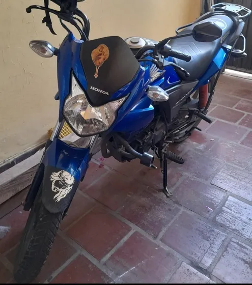 Moto Deportiva Color Azul, Buen Estado.