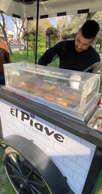 Helado Artesanal Carro Helado. Camion Foodtruck