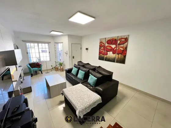 Triplex 4 Ambientes En Venta Apto Crédito