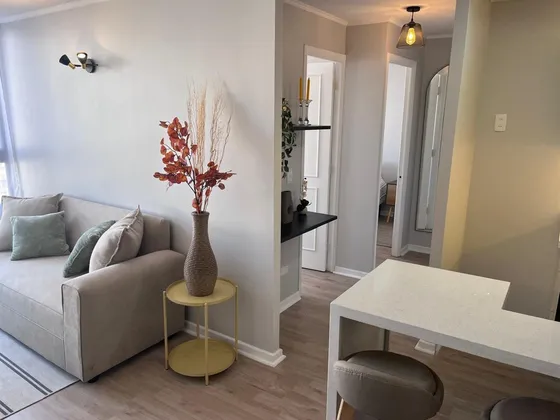 Departamento En Venta De 2 Dorm. En Independencia-metro Hosp