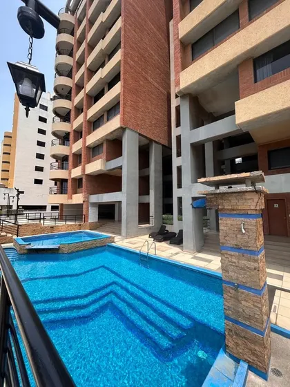 Residencias Nicole Alquila Lecheria 80m2