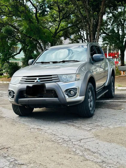 Mitsubishi L200 3.2 Triton Outdoor Cab. Dupla 4x4 4p