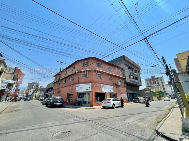 Local Amplio En Alquiler Calle Libertad Con Paez Maracay Kg