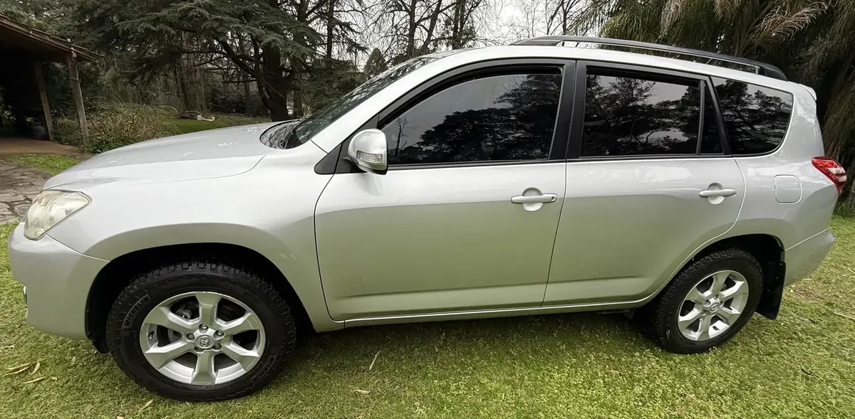 Toyota RAV4 2.4 4x2 At
