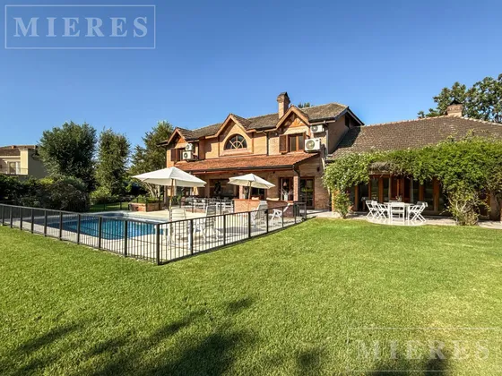 Casa En Venta En Olivos Golf Club