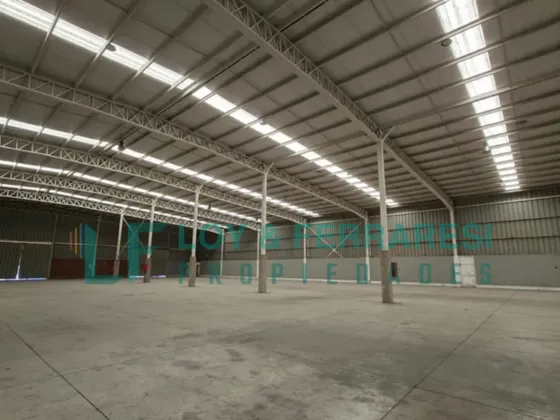 Arriendo Bodega Industrial Las Acacias - Chena