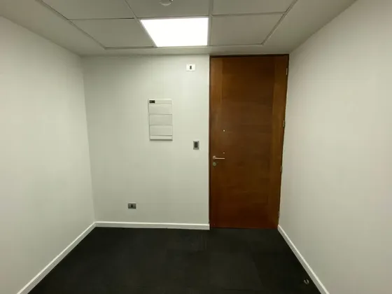 Estupenda Oficina 1 Privado, A Pasos Metro Ñuñoa