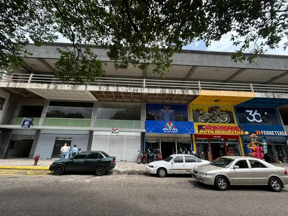 Local Comercial En Alquiler Prolongación 5ta Avenida /im