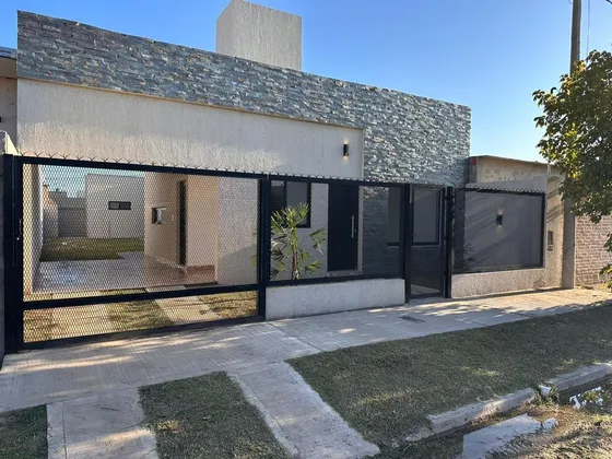 Venta Casa Santa Fe - Barrio Esmeralda