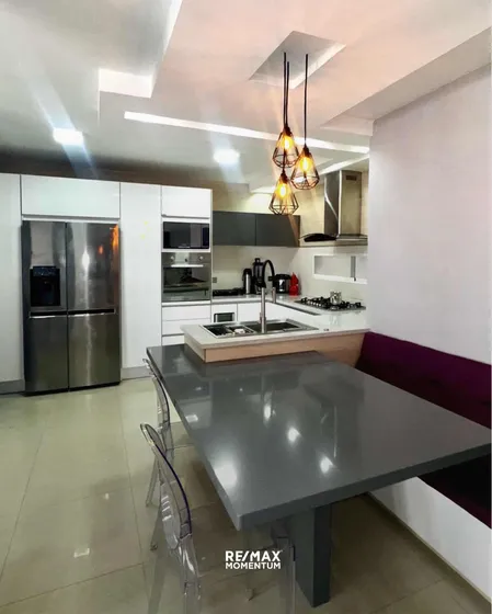 As En Venta Casa En La Castellana Urb El Portal