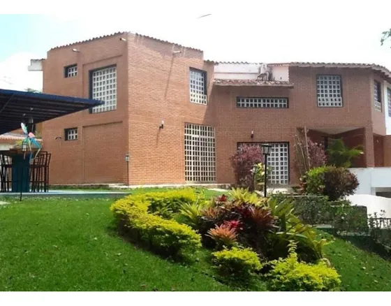 Vendo Casa 400m2 3h/4b/4p Oritopo 8980