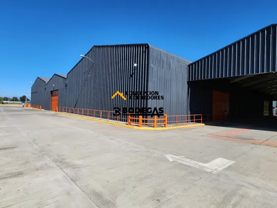 Arriendo Bodega De 750 M2 Con Of. En Ruta 5 Sur, Lautaro.