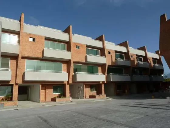 Townhouse En Venta,loma Linda Mls #20-14635