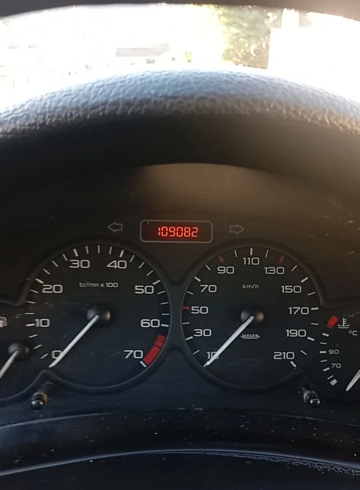 Peugeot 206 2008 1.4 Presence Flex 5p — foto 9