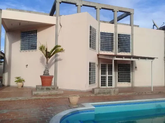 Casa Urb. Costa Azul Jc