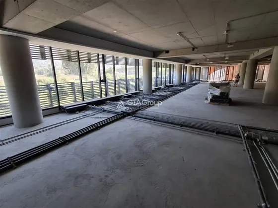 Arriendo Gran Oficina 520 M2. Exclusivo Edificio Vitacura