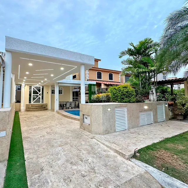 Hermosa E Impecable Casa En El Conjunto Residencial Casas Bote B