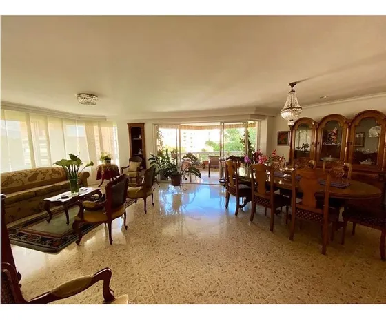 Apartamento En Venta En Laureles Medellín 