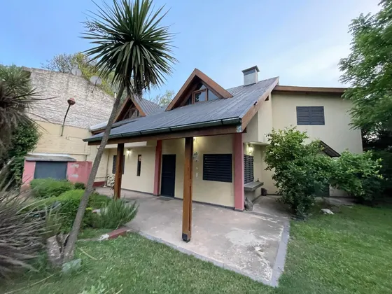 Av. De Las Américas 300, General Rodriguez/ Casa Quinta 1000m2/ Impecable / Pileta / U$s 100.000