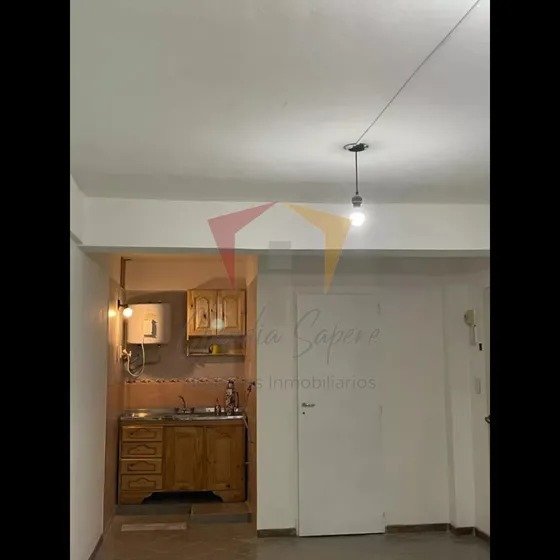 Monoambiente 1er Piso, Amplio Y Luminoso Con Estacionamiento, Ruta 8, Pilar Centro