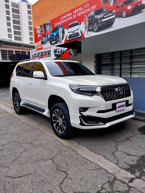 Toyota Land Cruiser Prado Vx