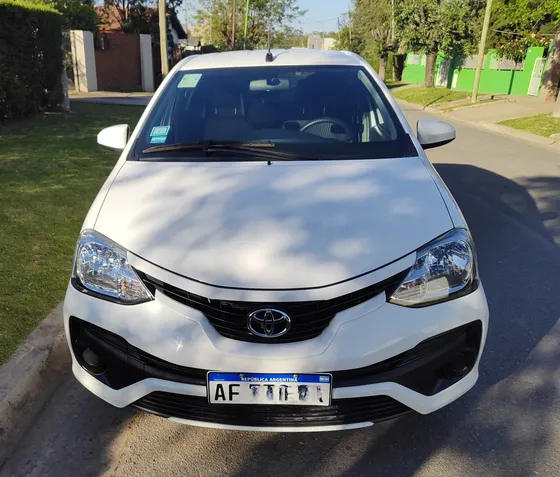 Toyota Etios 1.5 X 6mt My19