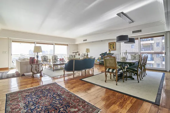 Exclusivo Piso En Venta Con 2 Cocheras Y Baulera-  Torre Forum - Palermo