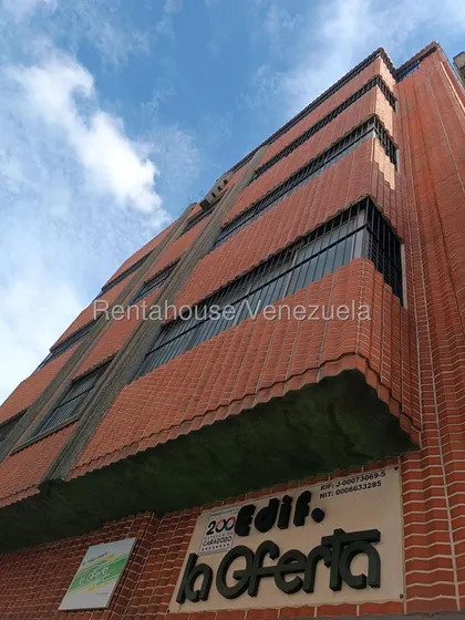 Ana Torres. Edificio En Venta 25-19684 En La Candelaria