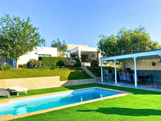 Vass Vende Linda Casa Con Gran Terreno De 5.000 M2 Limache