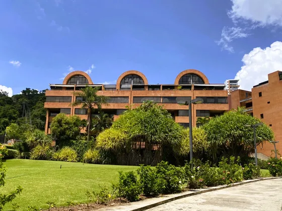 Apartamento En Venta Lomas De La Alameda 25-2436 Mv 