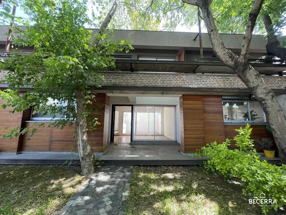 Duplex En Venta En Barrio El Pasaje