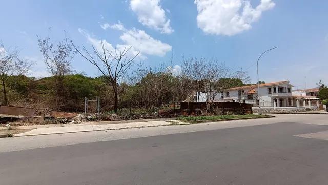 235556 Am* Venta De Terreno Comercial En Sabana Larga Valencia 