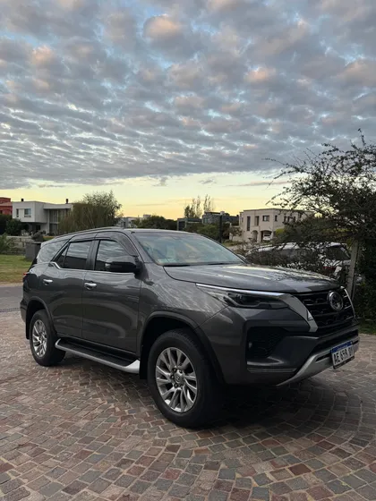 Toyota Sw4 2.8 Srx 204cv 4x4 7as At