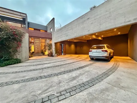 Santa María Casa En Venta De 4 Dorm. En Vitacura