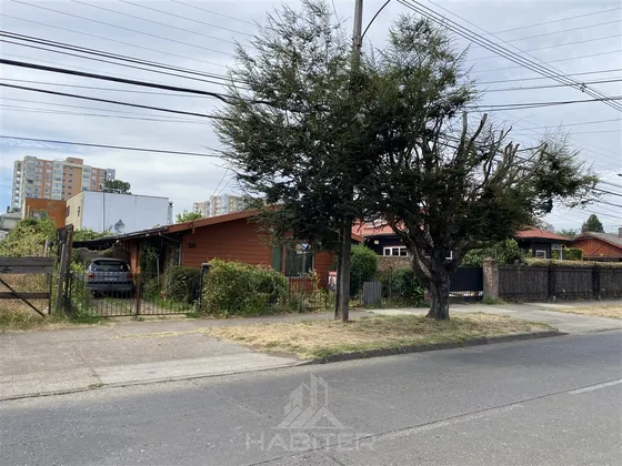 Casa En Venta De 4 Dorm. En 288m2 Terreno En Temuco