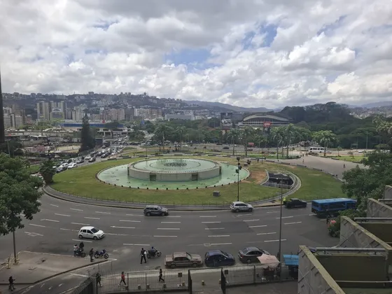 Venta De Oficina De Lujo  En Plaza Venezuela Jt