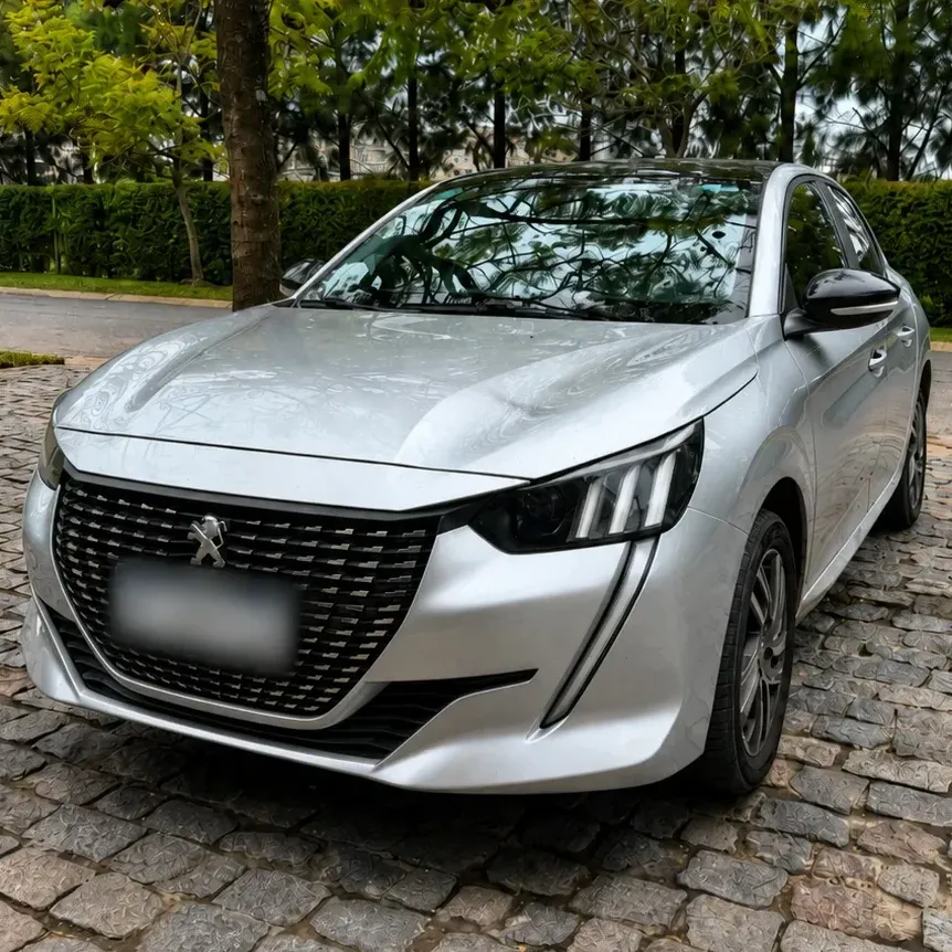 Peugeot 208 1.6 Feline Tiptronic